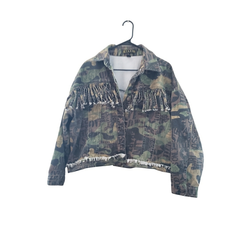 Stylish Camouflage Utility Jacket with Fringe